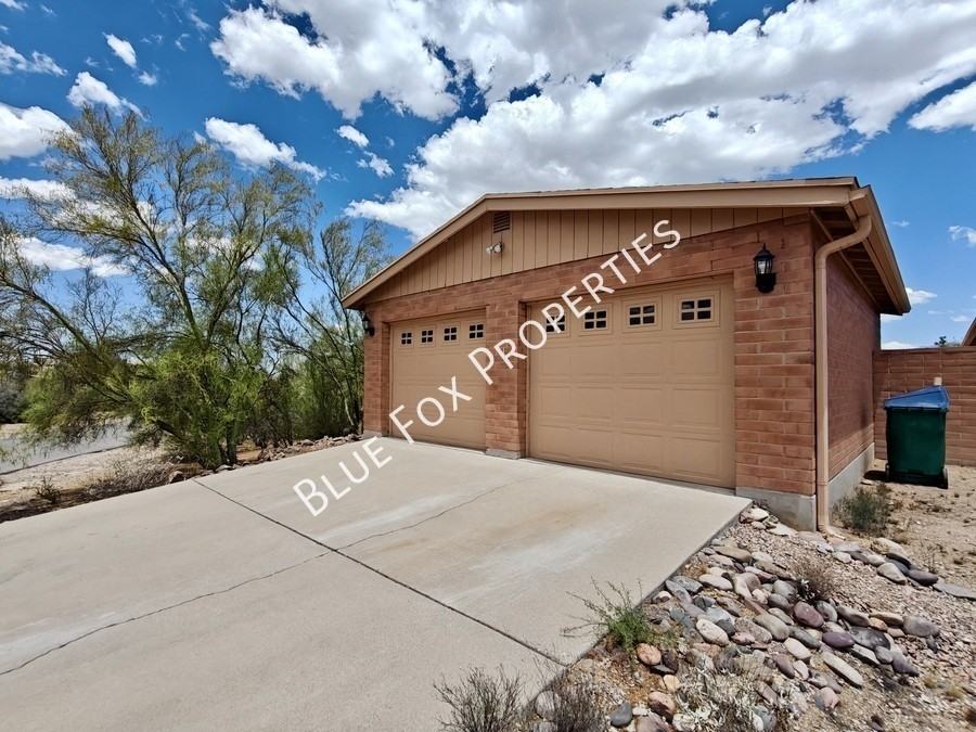 5440 W Placita De La Promesa #A - Photo 3 of 45