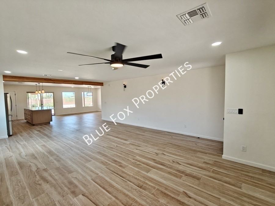 5440 W Placita De La Promesa #A - Photo 7 of 45