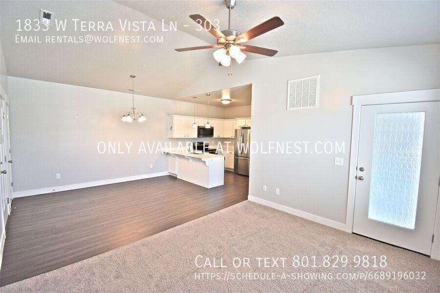 1833 W Terra Vista Ln #303 - Photo 3 of 32