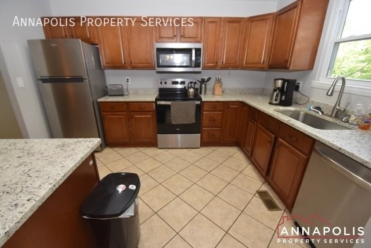 1119 Crestview Dr - Photo 4 of 29
