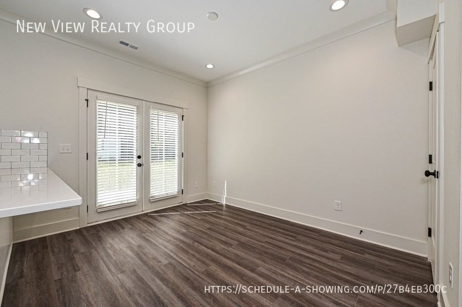 729 Wabash Ave #B - Photo 7 of 24