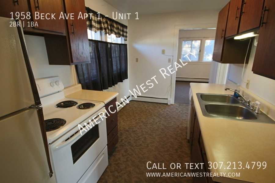 1958 Beck Ave Apt 1 #1 - Photo 3 of 7