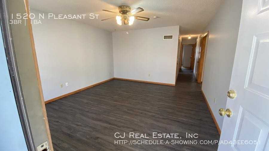 1520 N Pleasant St - Photo 2 of 11
