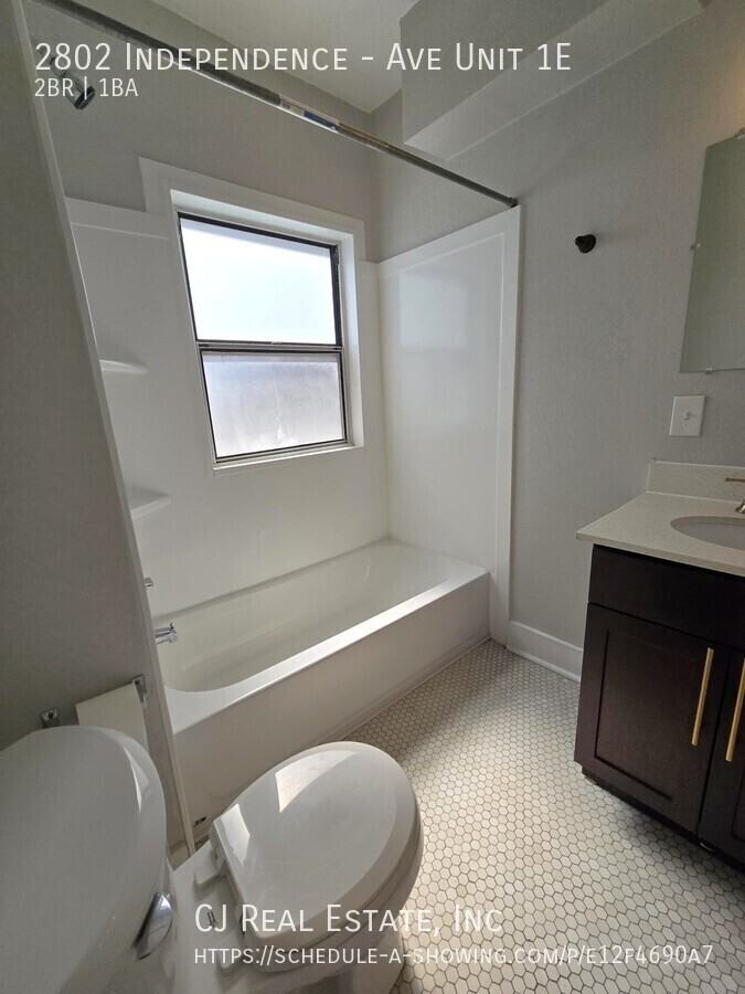 2802 Independence Ave - Photo 4 of 11