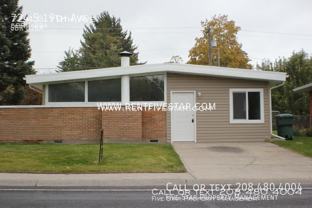 724 S 19th Ave - Photo 1 of 1