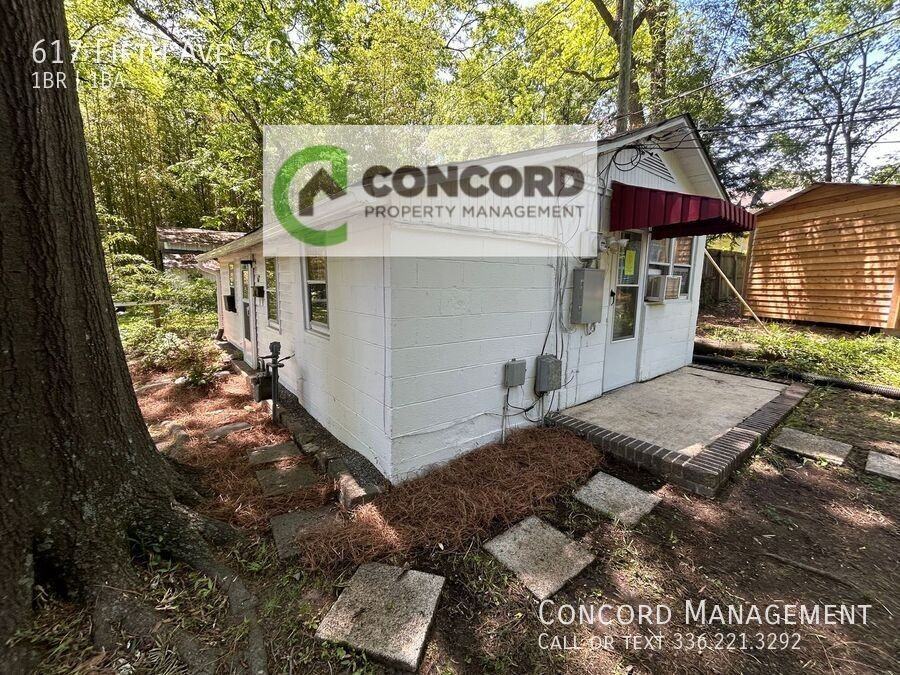 617 5th Ave #C - Photo 3 of 14