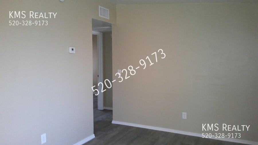 526 W Pennsylvania Dr #A - Photo 3 of 13