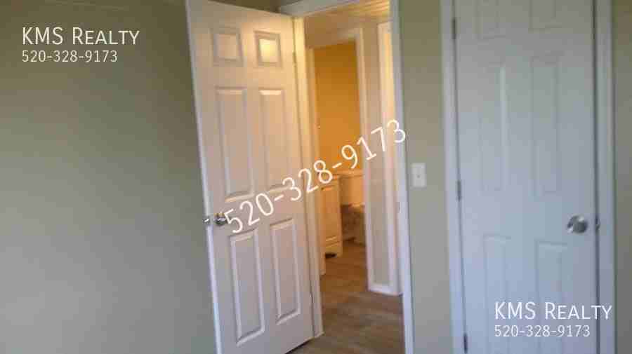 526 W Pennsylvania Dr #A - Photo 6 of 13