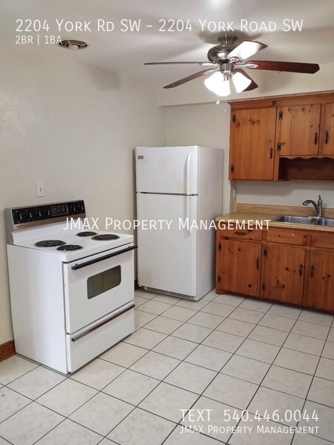 2204 York Rd Sw - Photo 7 of 13