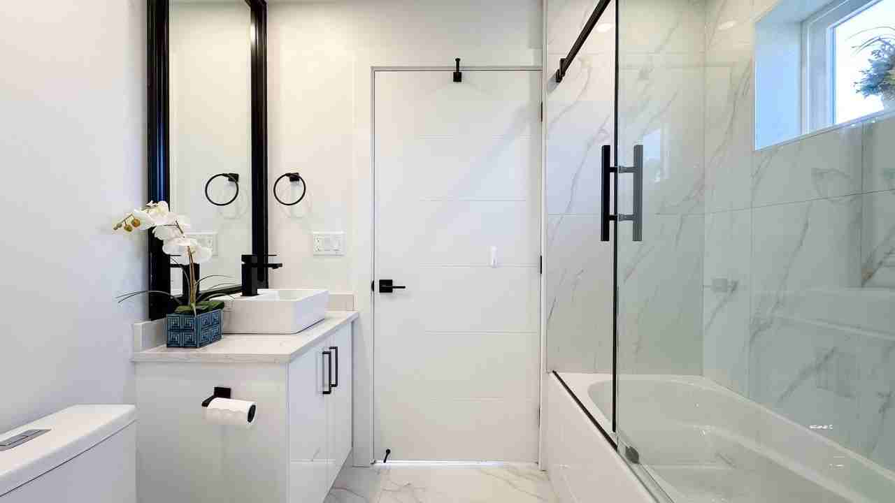 2723 Turner Street - Photo 7 of 21