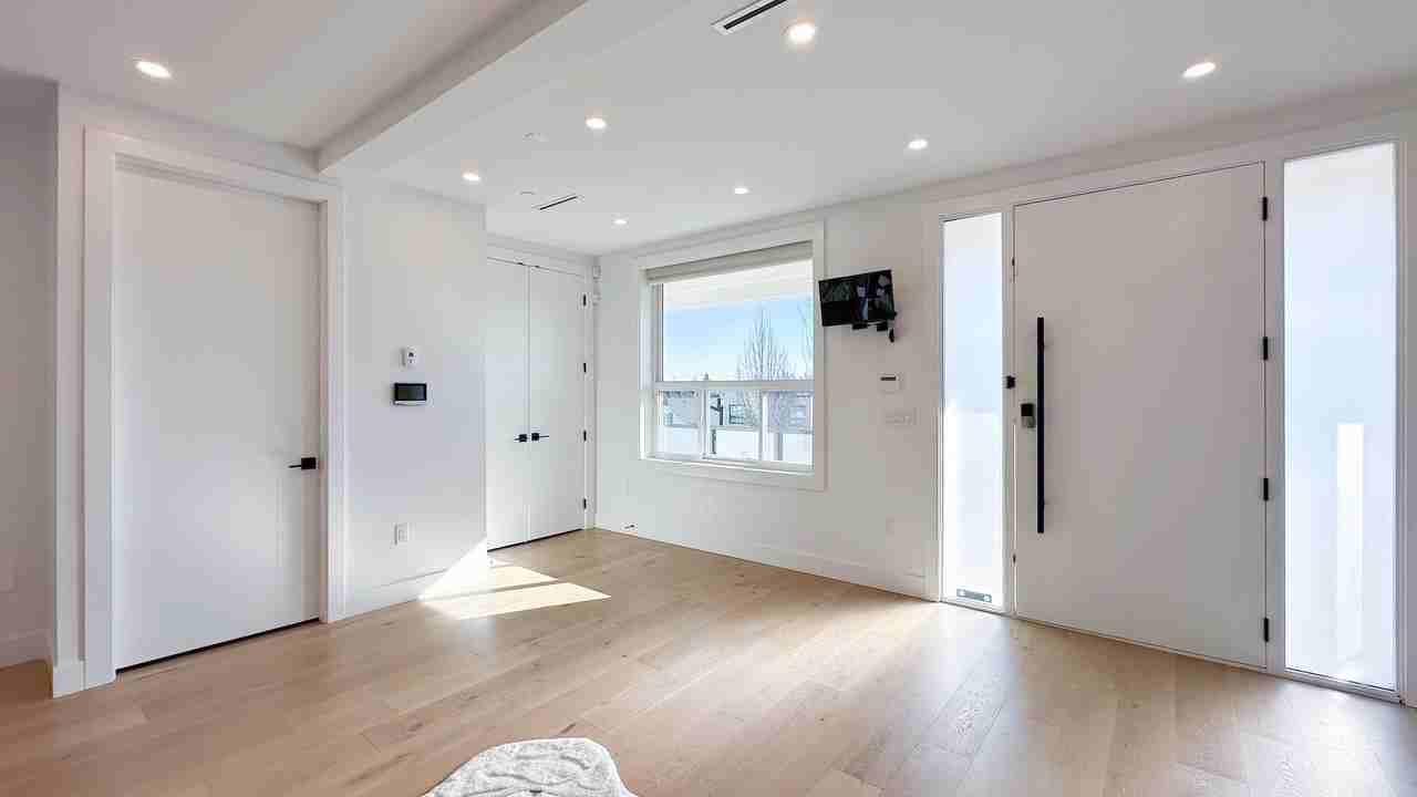 2723 Turner Street - Photo 5 of 21