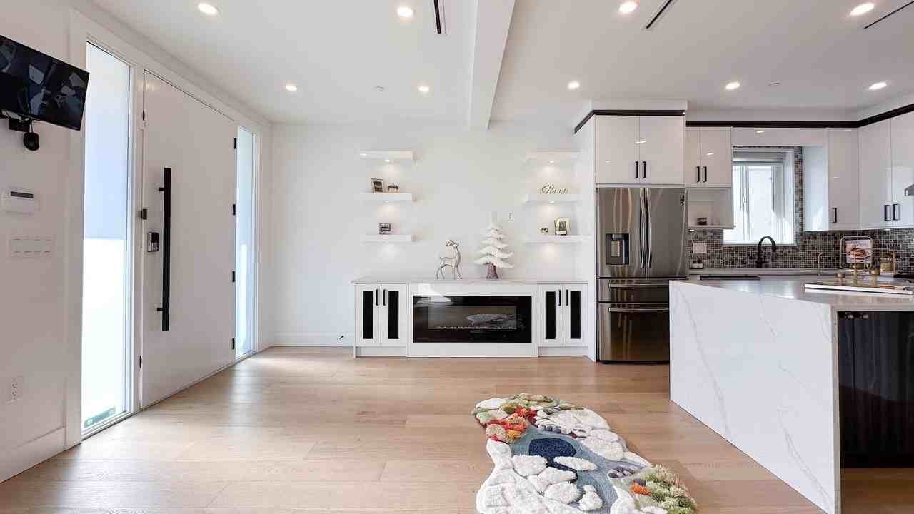 2723 Turner Street - Photo 3 of 21
