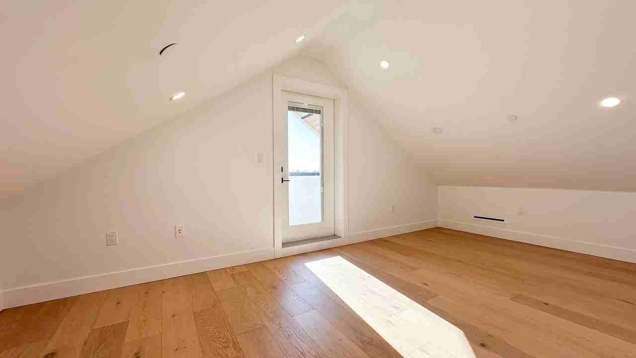 2723 Turner Street - Photo 6 of 21