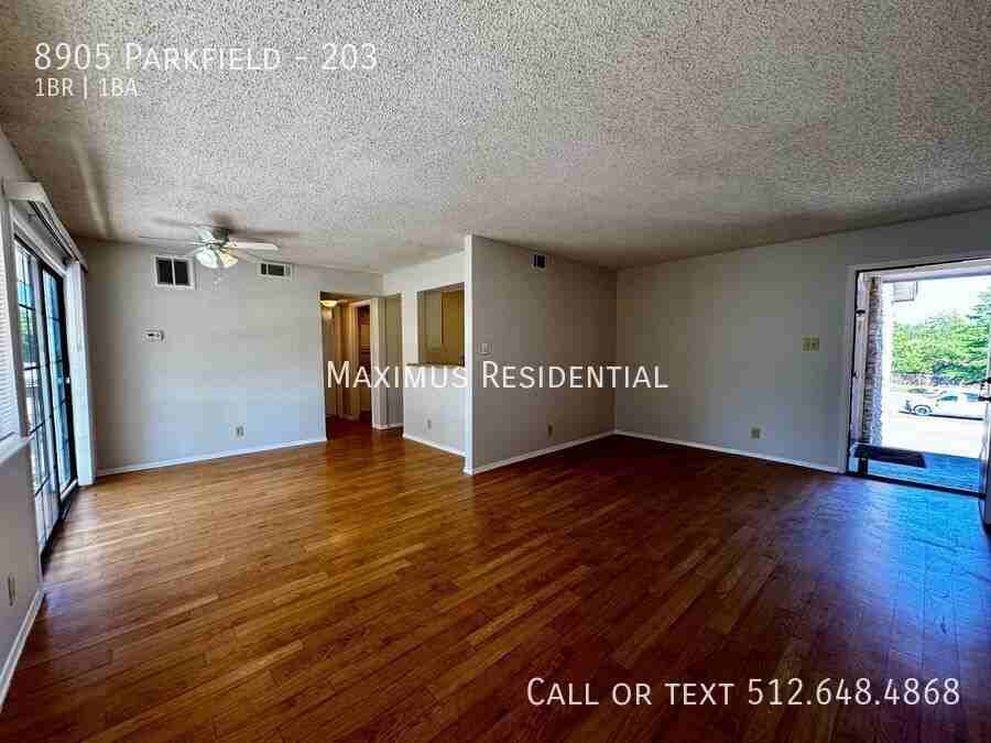 8905 Parkfield Dr #203 - Photo 3 of 14