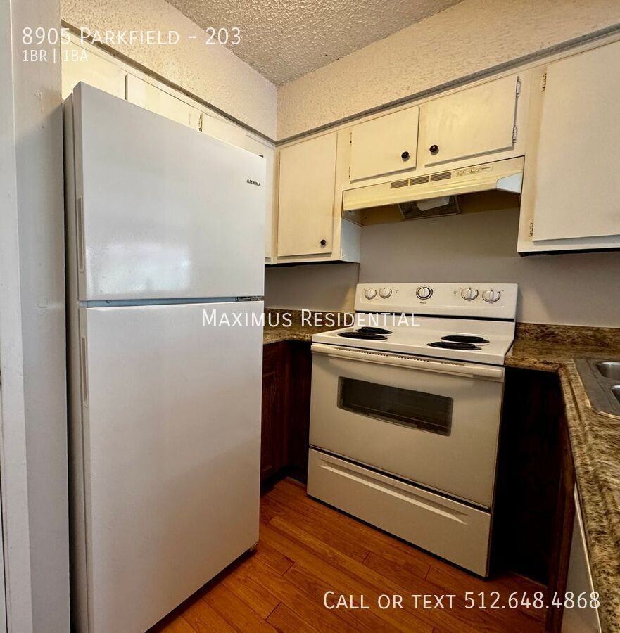 8905 Parkfield Dr #203 - Photo 7 of 14