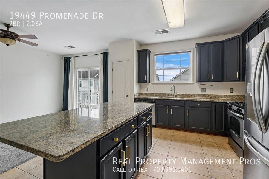 19449 Promenade Dr - Photo 4 of 43