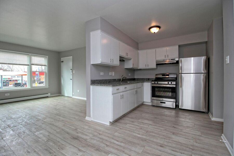 9845 S Cicero Ave #9845-1N - Photo 2 of 12