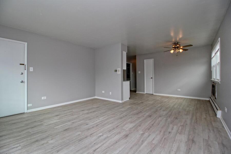 9845 S Cicero Ave #9845-1N - Photo 7 of 12