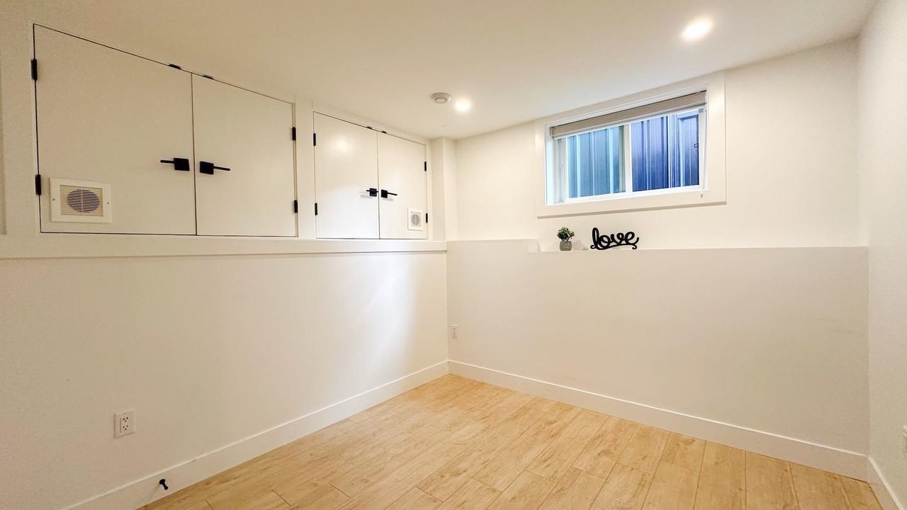 2723 Turner Street - Photo 3 of 9