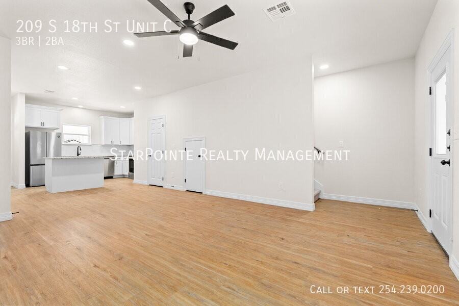209 S 18th St Ste C - Photo 4 of 20
