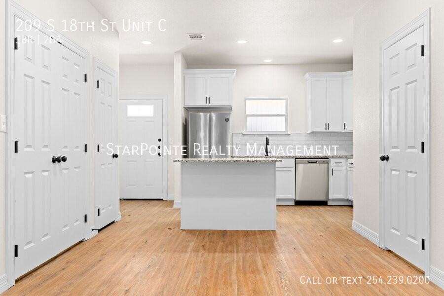 209 S 18th St Ste C - Photo 7 of 20