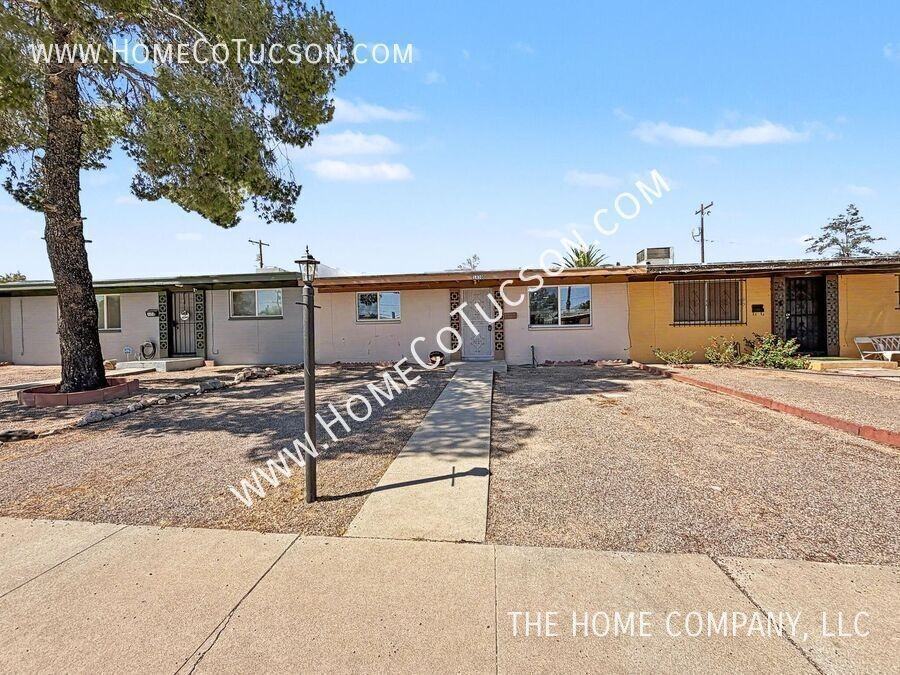 1430 E Iowa Dr - Photo 2 of 20