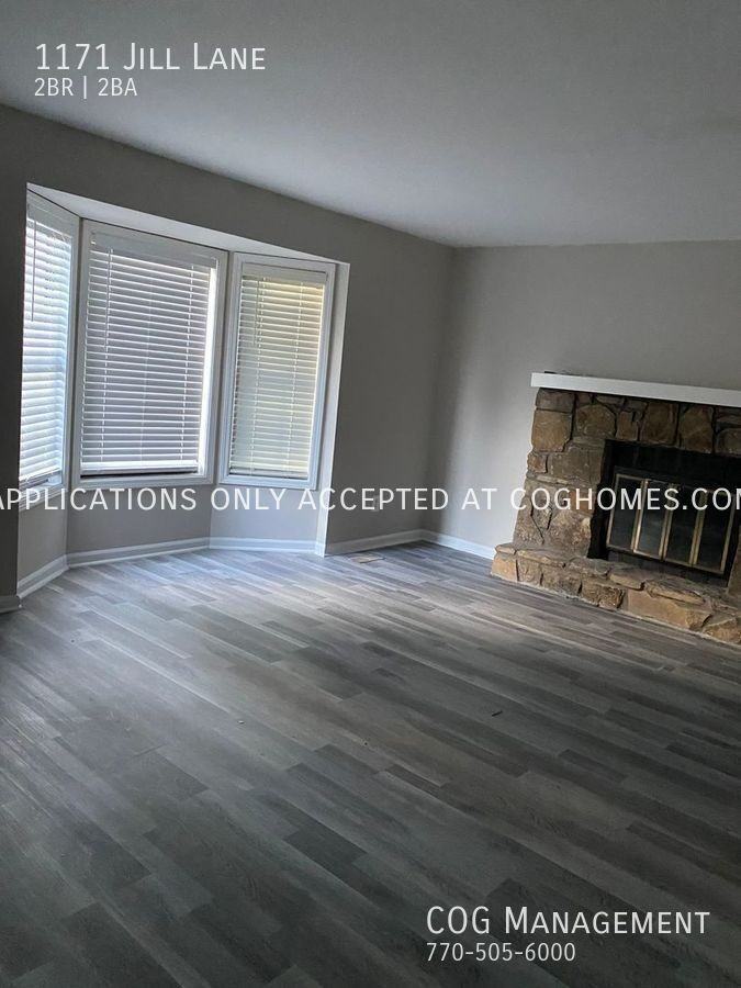 1171 Jill Ln Sw - Photo 3 of 12