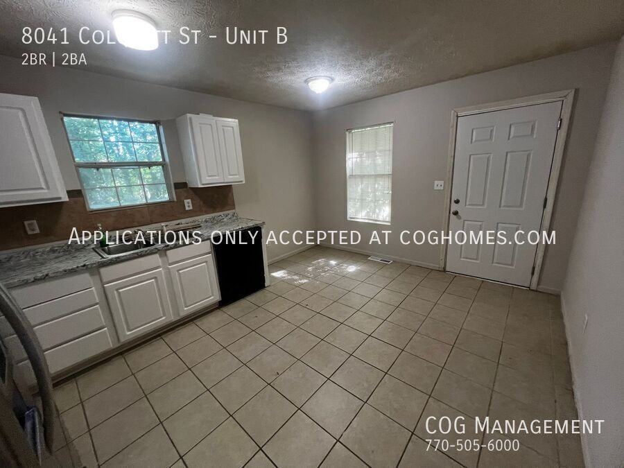 8041 Colquitt St #B - Photo 4 of 6