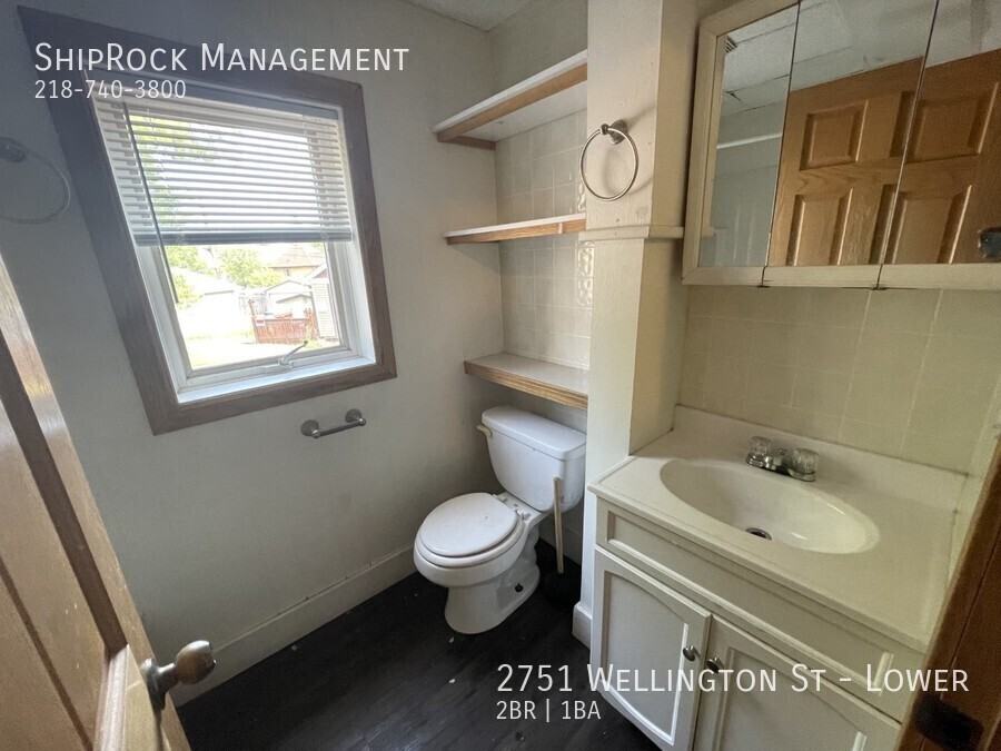 2751 Wellington St - Photo 3 of 8