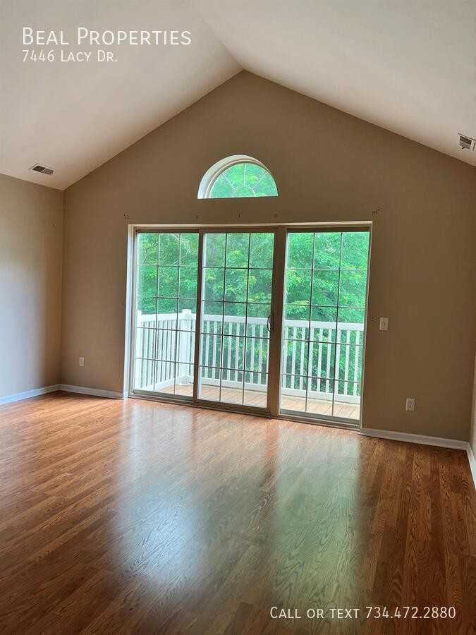 7446 Lacy Dr - Photo 2 of 12
