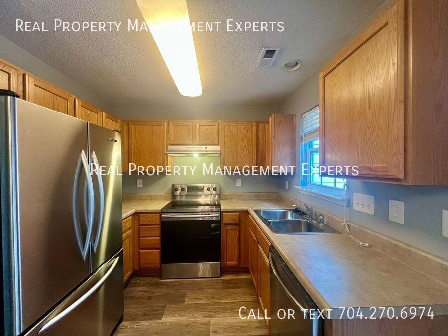 12438 Hennigan Place Ln - Photo 3 of 11
