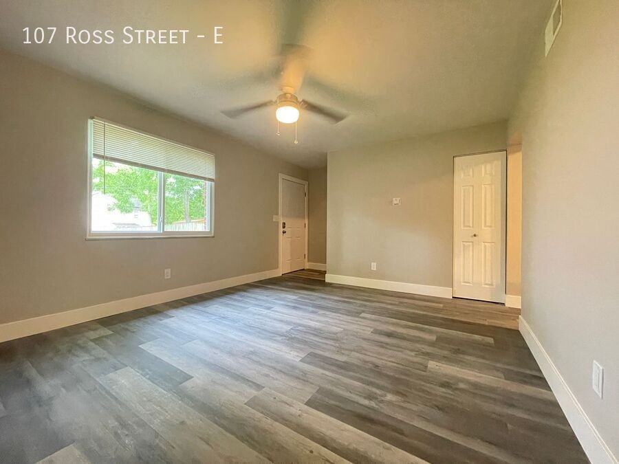 107 Ross St #E - Photo 5 of 21