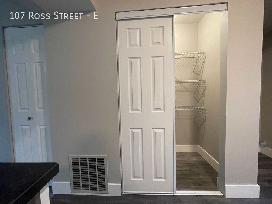 107 Ross St #E - Photo 7 of 21