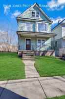featured image of 35 Benzinger St #1