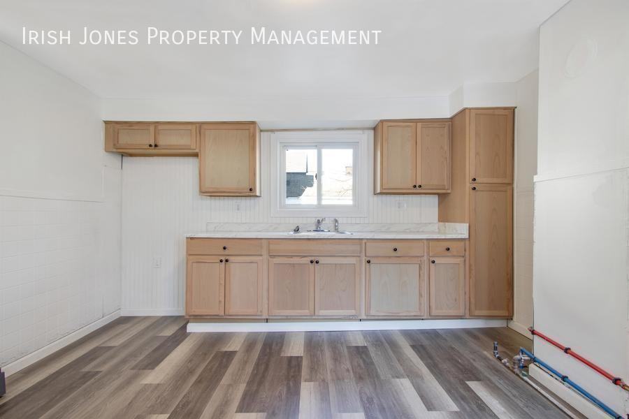 35 Benzinger St #1 - Photo 4 of 15