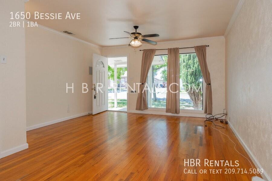 1650 Bessie Ave - Photo 4 of 21