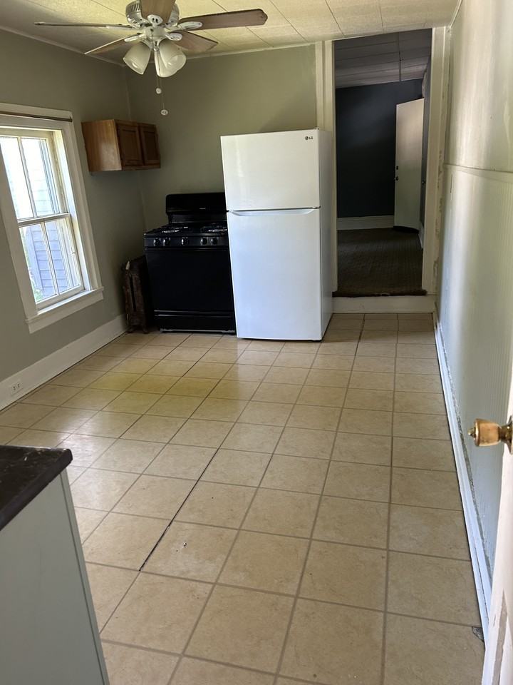 3212 East Ave #4 - Photo 5 of 10