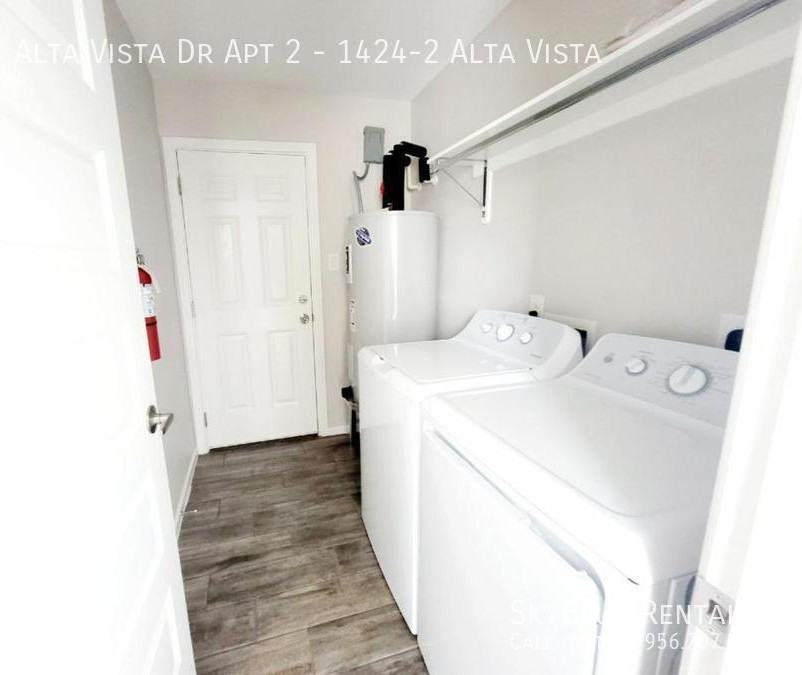 1424 Alta Vista Dr - Photo 5 of 16
