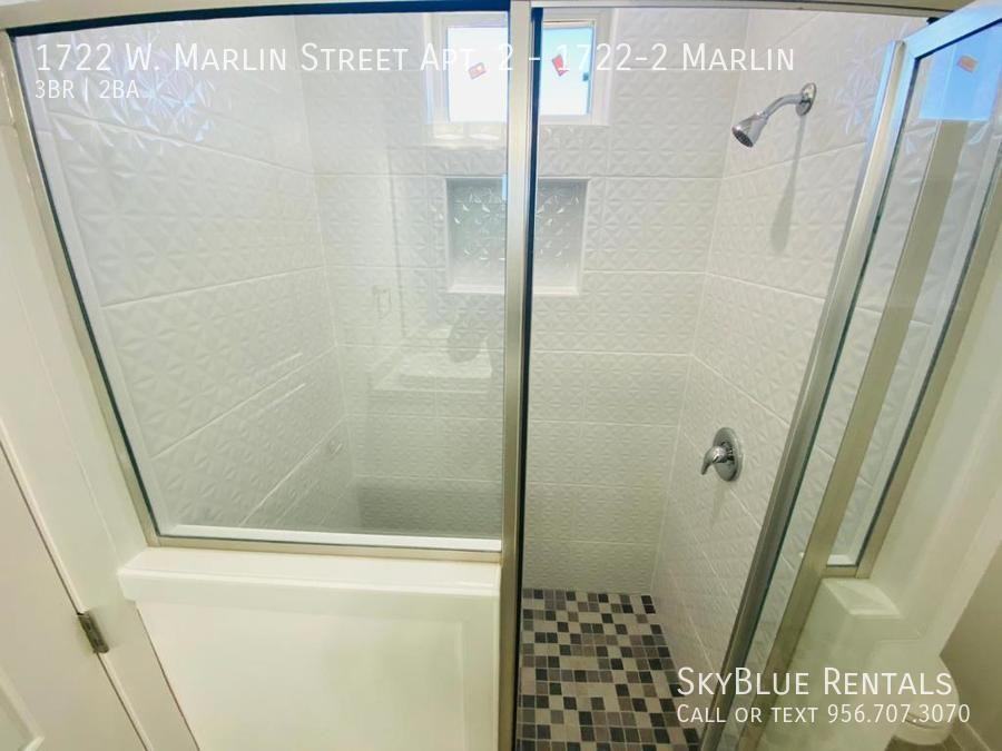 1722 W Marlin St Apt 2 - Photo 6 of 9