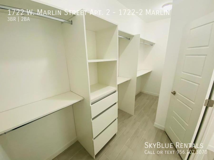 1722 W Marlin St Apt 2 - Photo 7 of 9