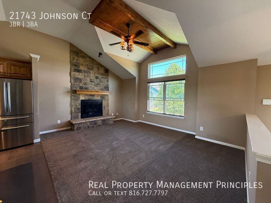 21743 Johnson Ct - Photo 3 of 23