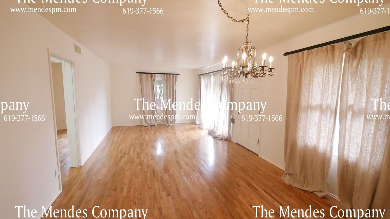 933 Temple St - Photo 5 of 27