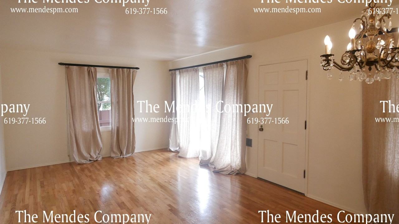 933 Temple St - Photo 6 of 27