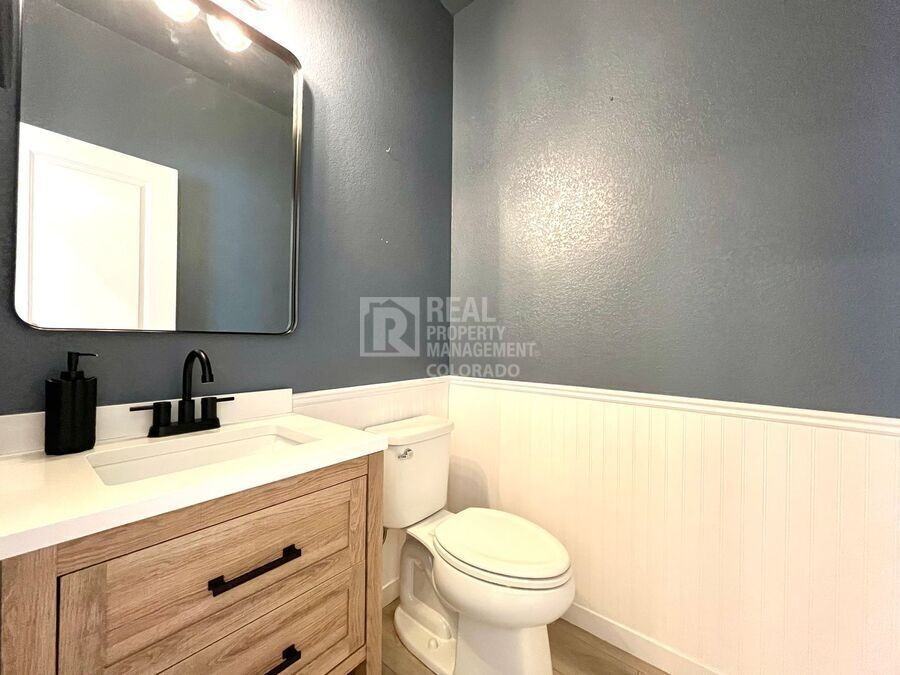 5191 Roundhouse Dr - Photo 6 of 28