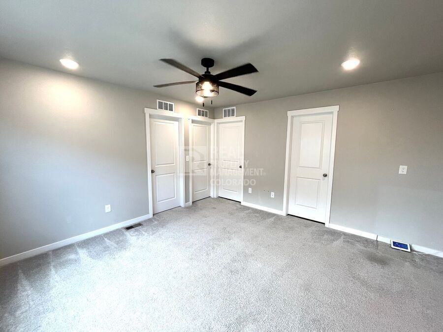 5191 Roundhouse Dr - Photo 7 of 28