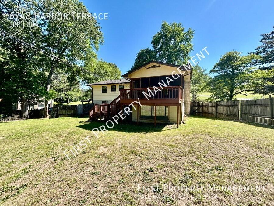 6748 Harbor Ter - Photo 4 of 27