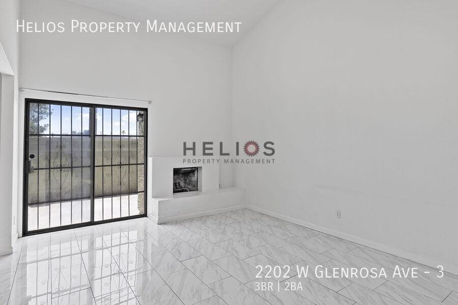 2202 W Glenrosa Ave #3 - Photo 4 of 23