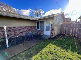 7512 Se Steele St - Photo 1 of 1