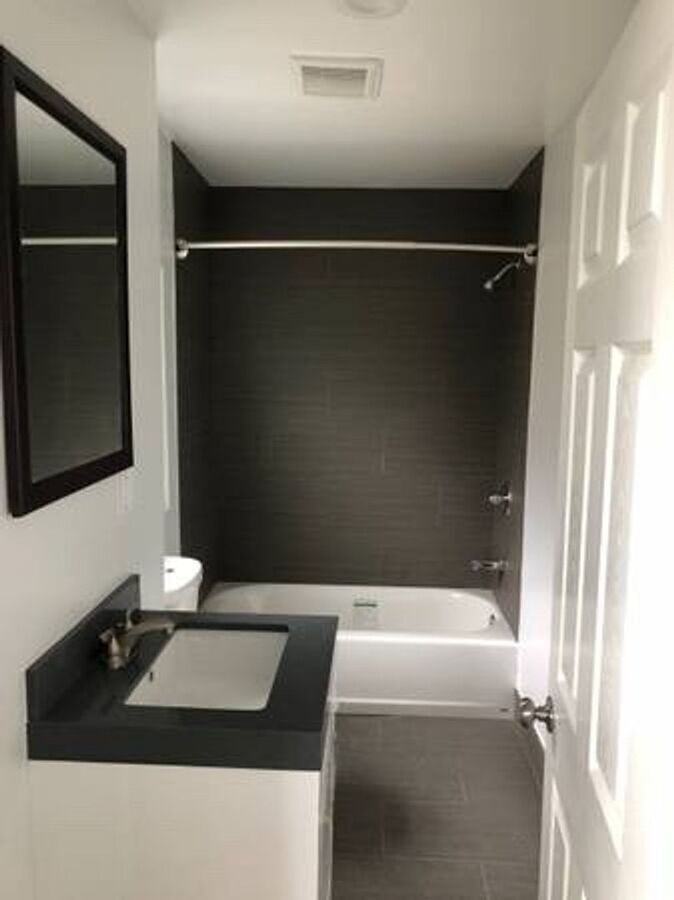 828 Milton St - Photo 6 of 12