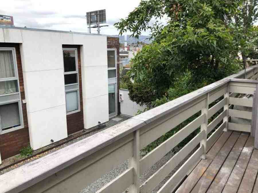 828 Milton St - Photo 7 of 12